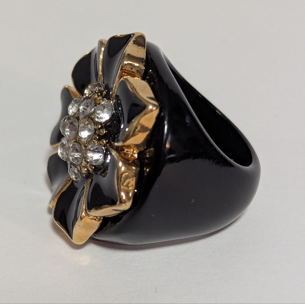 Avon Black & Gold Rhinestone Flower Ring - Picture 3 of 4